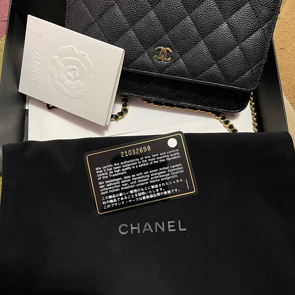 Chanel wallet on chain caviar black